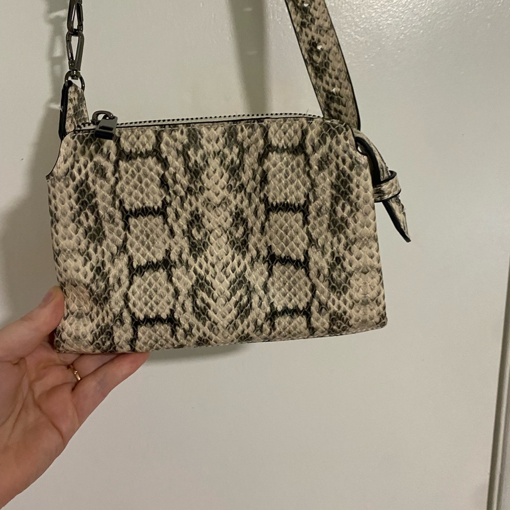 Crossbody/ Fanny pack